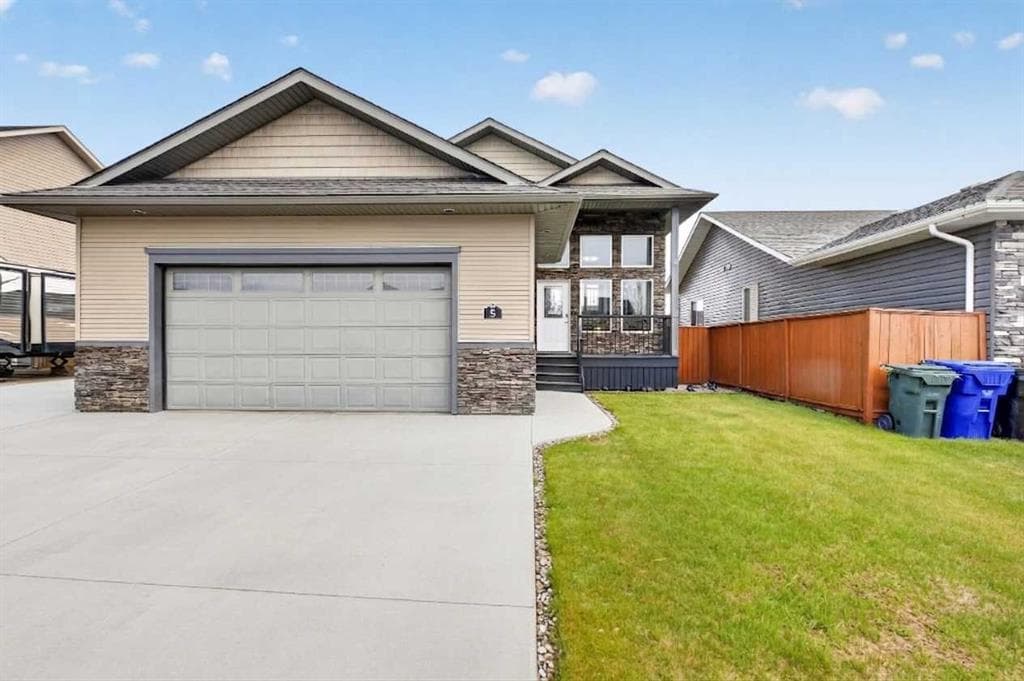 5 Vera Close — photo 1