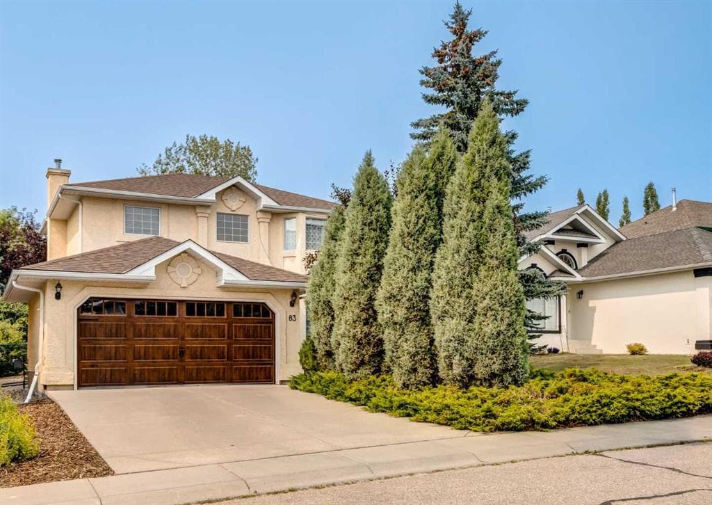 83 Gleneagles Close — photo 1