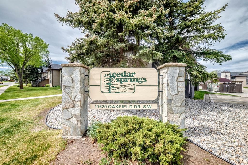 51 Cedar Springs Gardens SW — photo 1