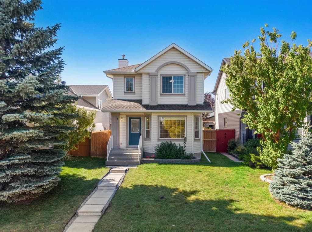 172 Citadel Bluff Close NW — photo 1