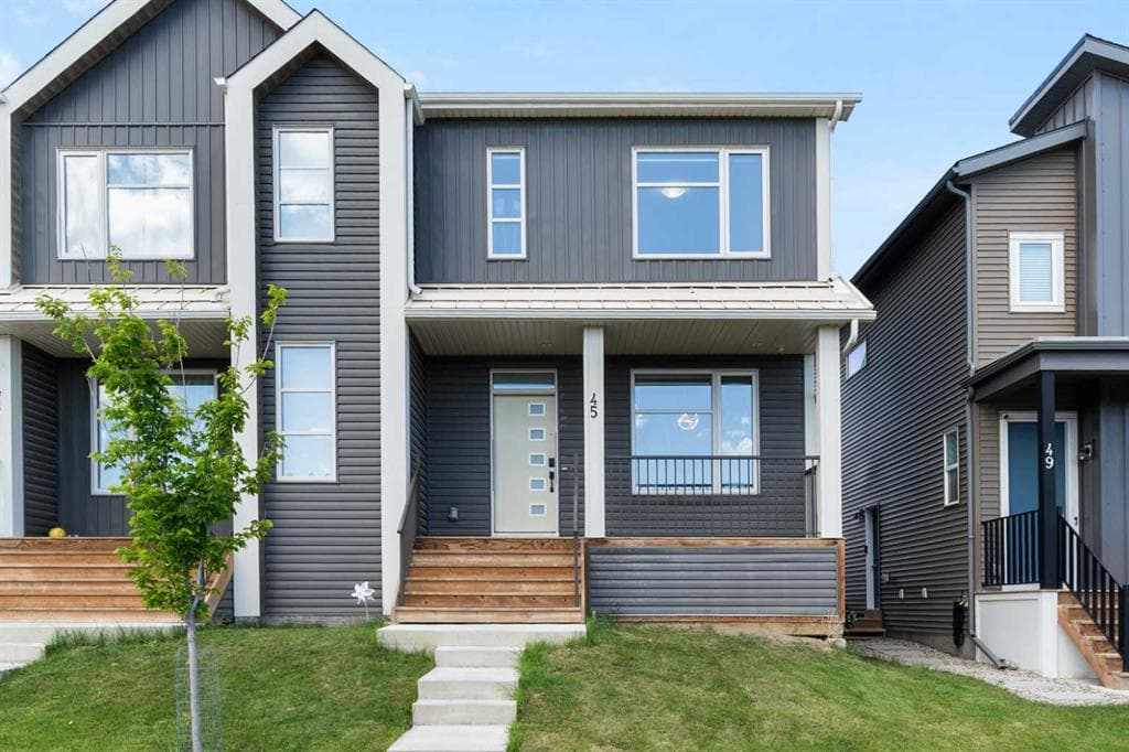 3-bed Semi-detached for sale at 45 Herron Mews NE, Calgary