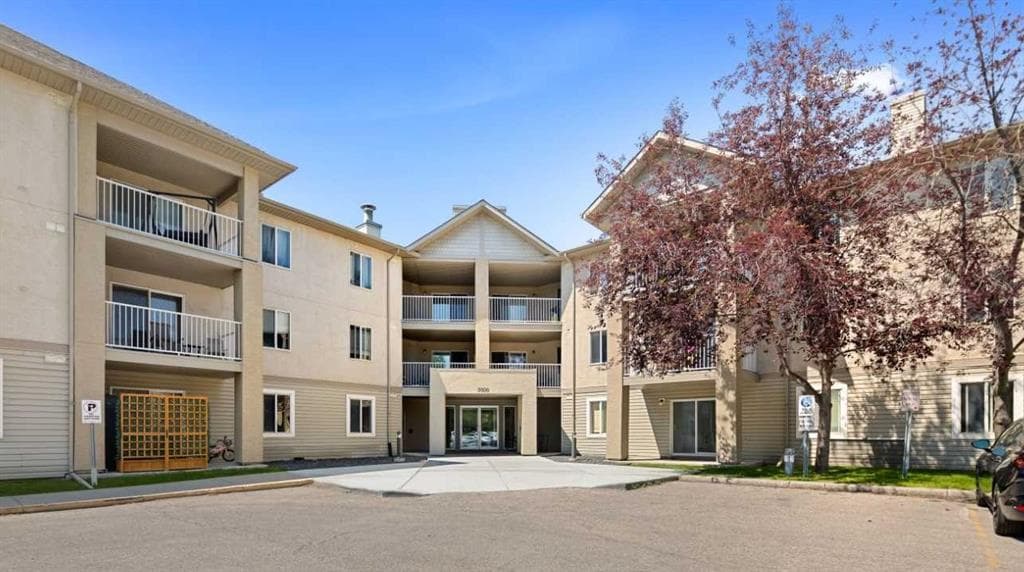 318, 3000 Citadel Meadow Point NW — photo 1