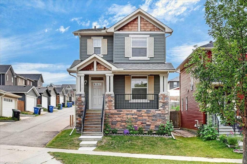 3-bed Detached for sale at 28 Evansborough Gate NW, Calgary