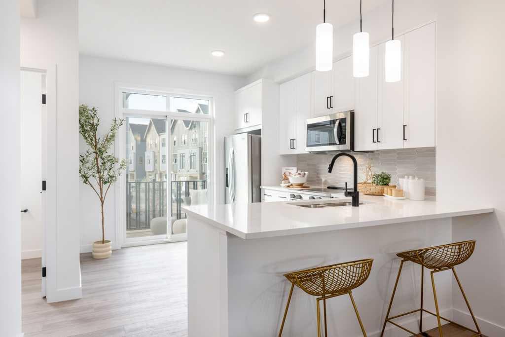 2-bed Townhouse for sale at 702, 437 Alpine Avenue SW, Calgary