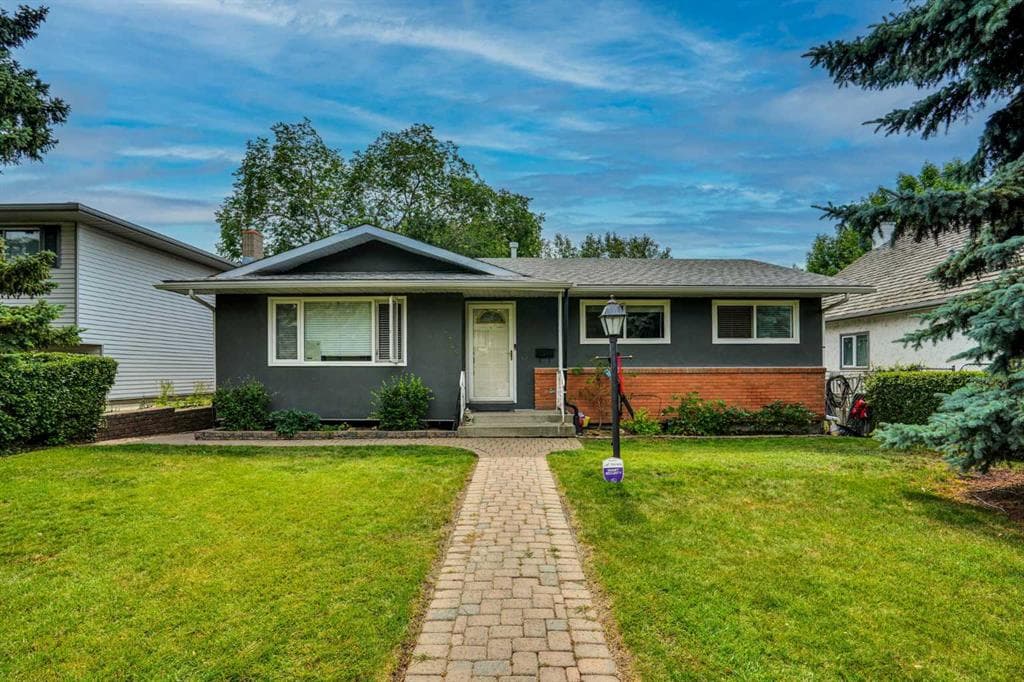 5-bed Detached for sale at 5748 Dalmead Crescent NW, Calgary