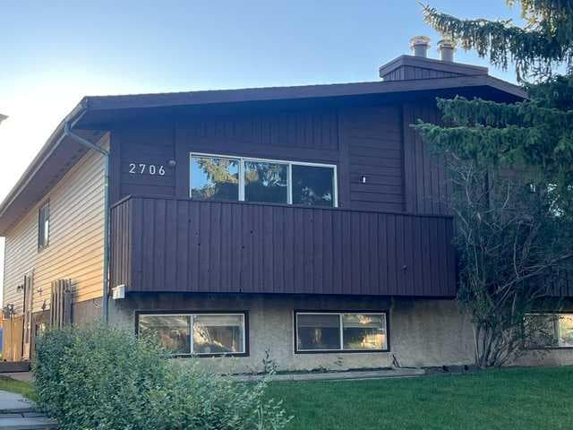 4-bed Semi-detached for sale at 2706 46 Street SE, Calgary