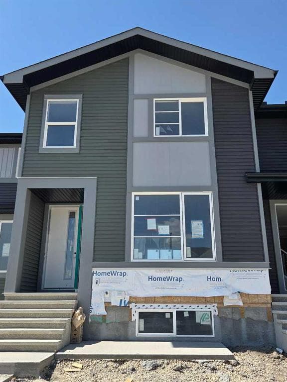 3-bed Townhouse for sale at 195 Lanark Gate SE, Airdrie