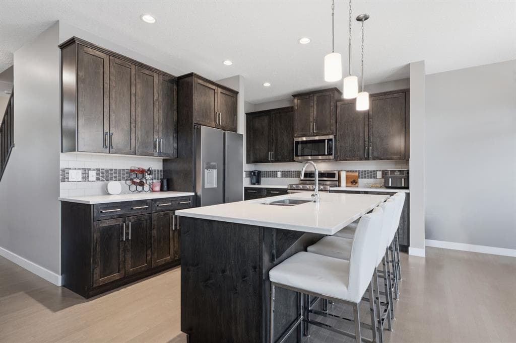 3-bed Detached for sale at 2632 Ravenslea Gardens SE, Airdrie