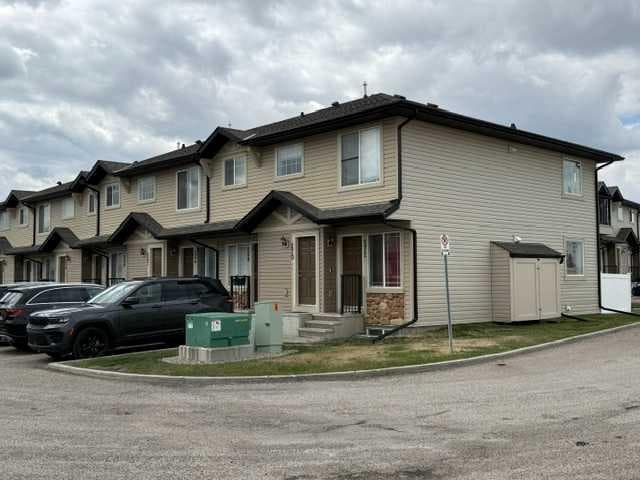 2-bed Townhouse for sale at 270 Saddlebrook Point NE, Calgary