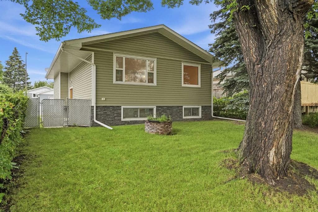 4-bed Detached for sale at 3433 33A Avenue SE, Calgary