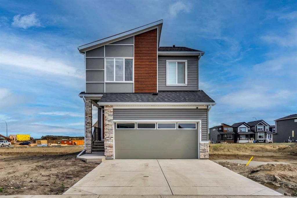 5-bed Detached for sale at 101 Wolf Hollow Terrace SE, Calgary