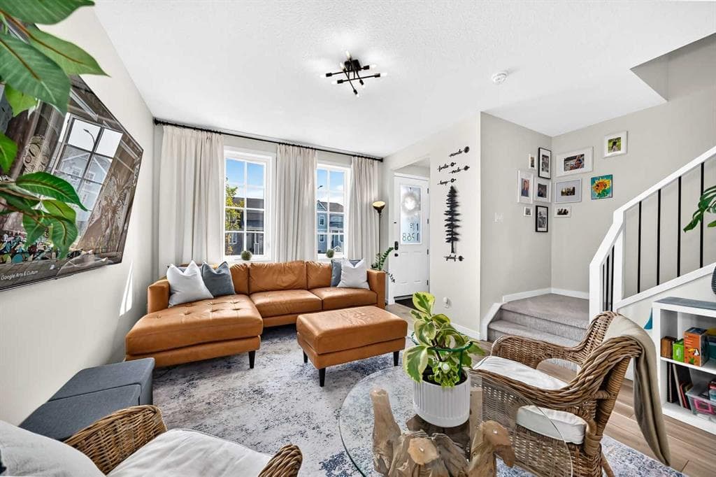 3-bed Semi-detached for sale at 1968 Rangeview Drive SE, Calgary