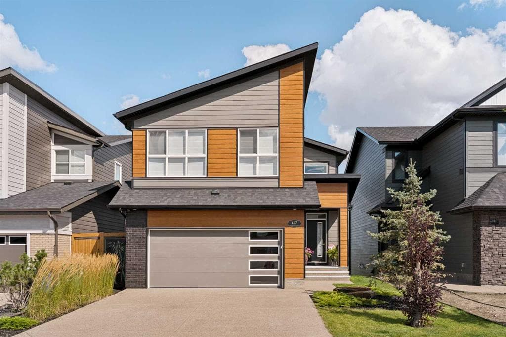4-bed Detached for sale at 137 Wolf Hollow Villas SE, Calgary