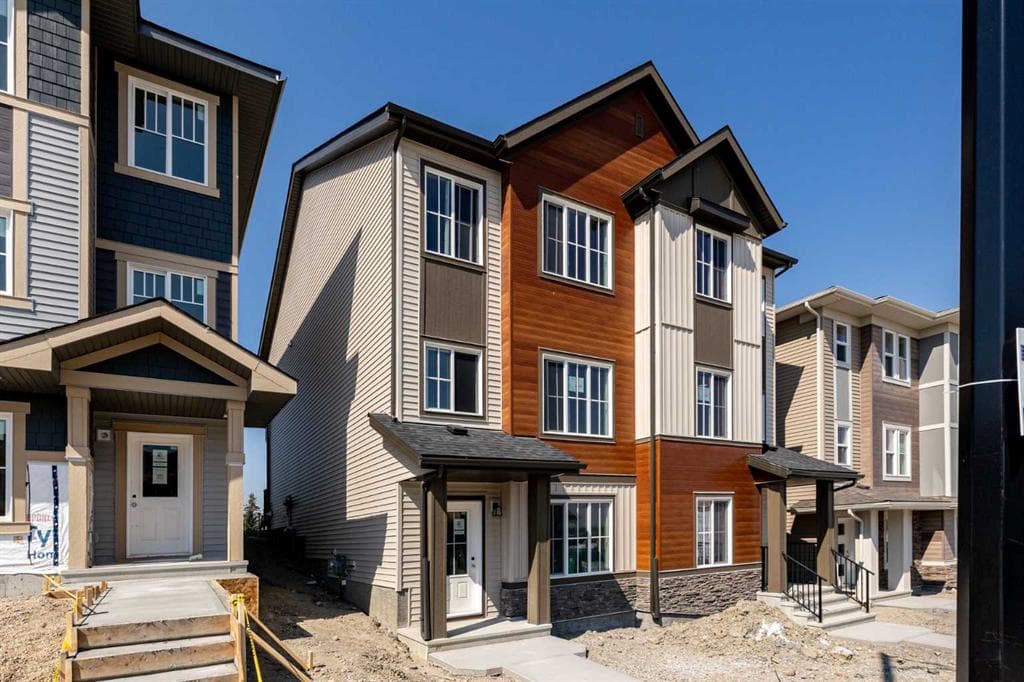 4-bed Semi-detached for sale at 5 Tillotson Loop, Okotoks