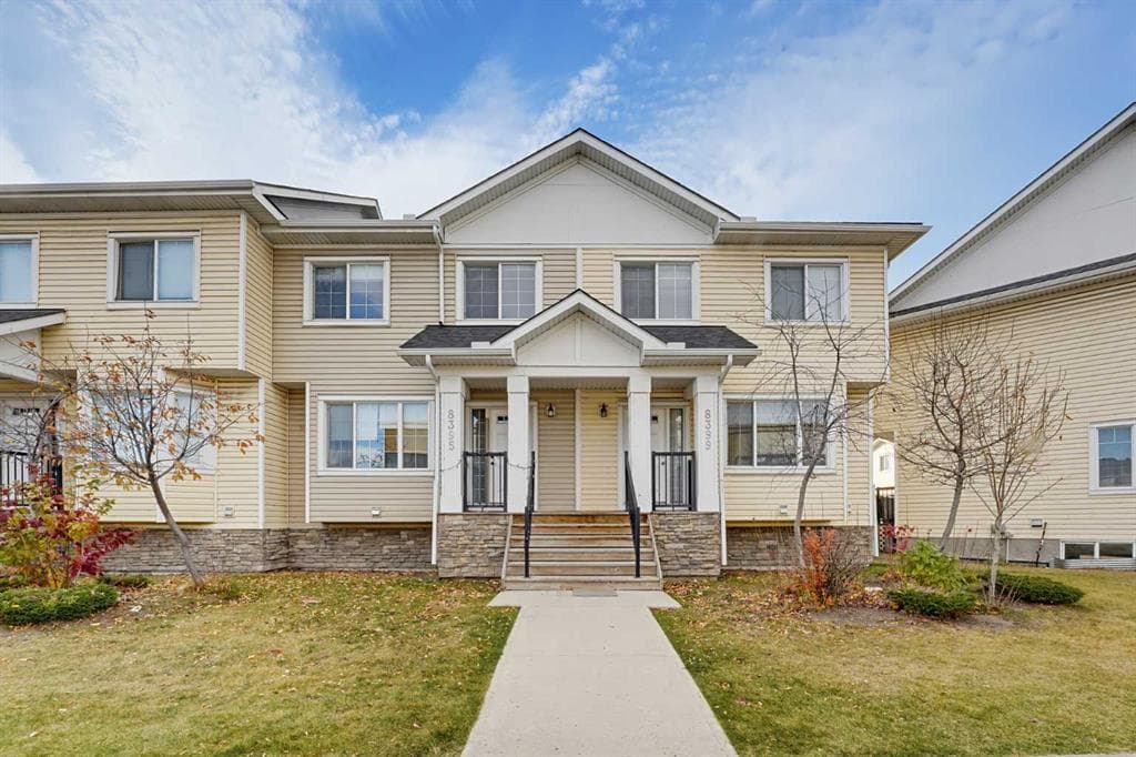 8395 Saddlebrook Dr NE — photo 1