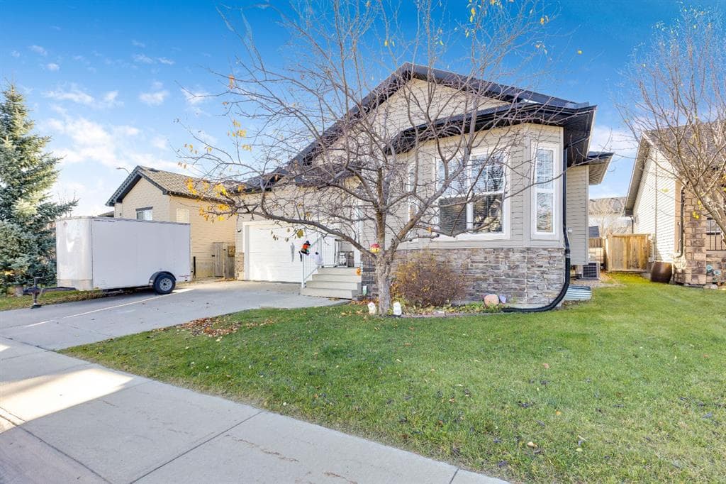105 Willow Ridge Crescent SW — photo 1