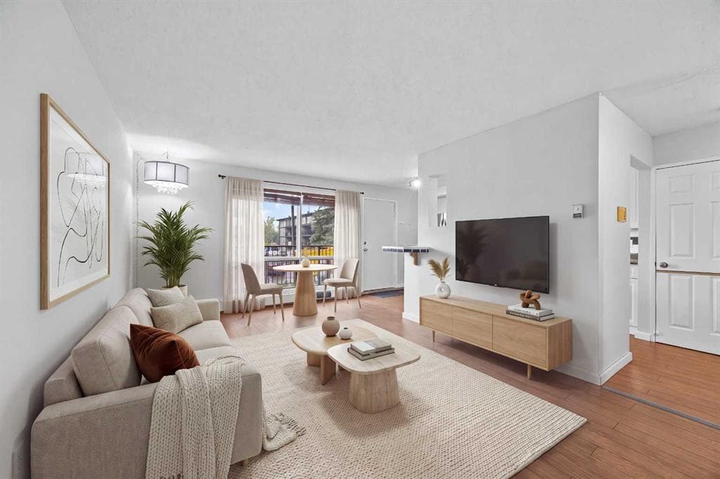 2-bed Apartment for sale at 56, 3519 49 Street NW, Calgary