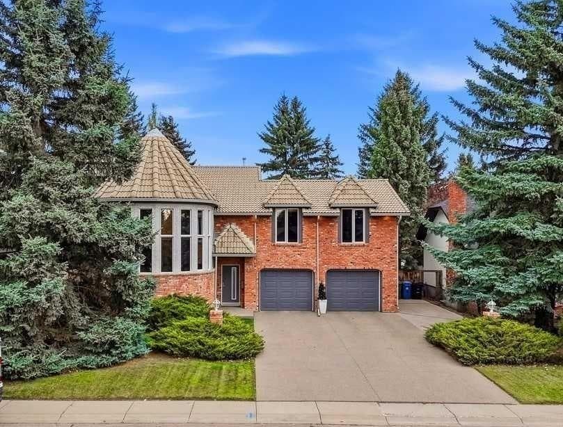 5-bed Detached for sale at 1216 Varsity Estates Drive NW, Calgary