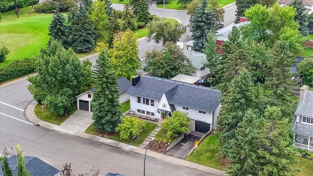 5-bed Detached for sale at 1703 107 Avenue SW, Calgary