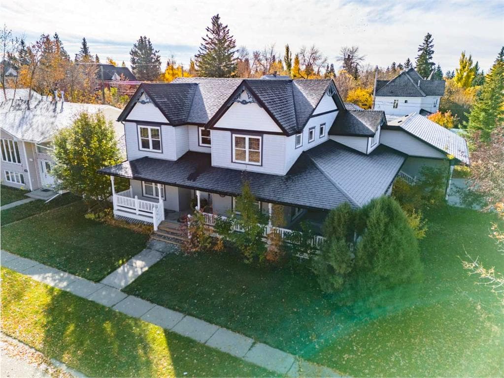 5-bed Detached for sale at 4737 49 Street, Olds