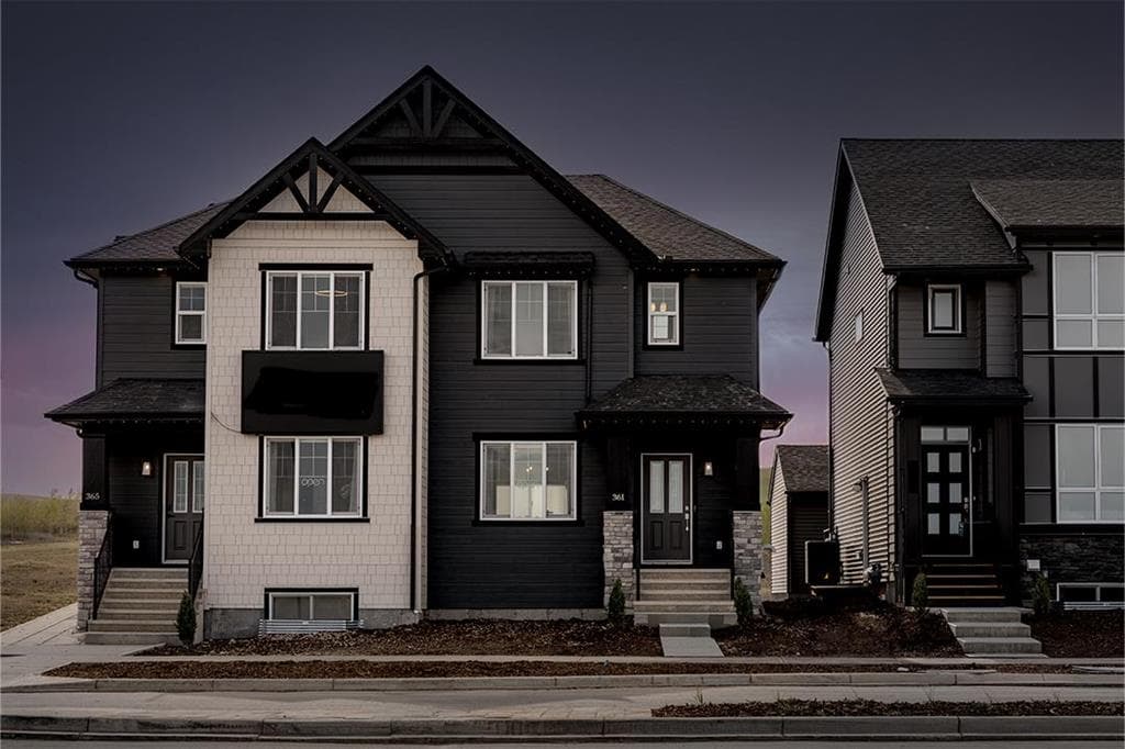 3-bed Semi-detached for sale at 421 Creekside Drive SW, Calgary