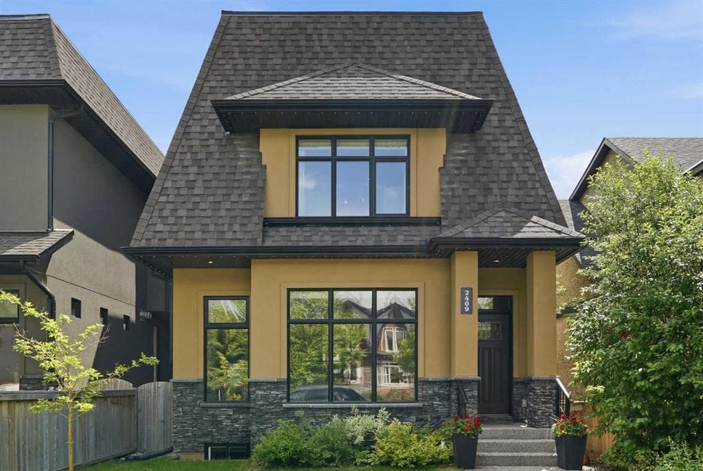 4-bed Detached for sale at 2409 Westmount Road NW, Calgary