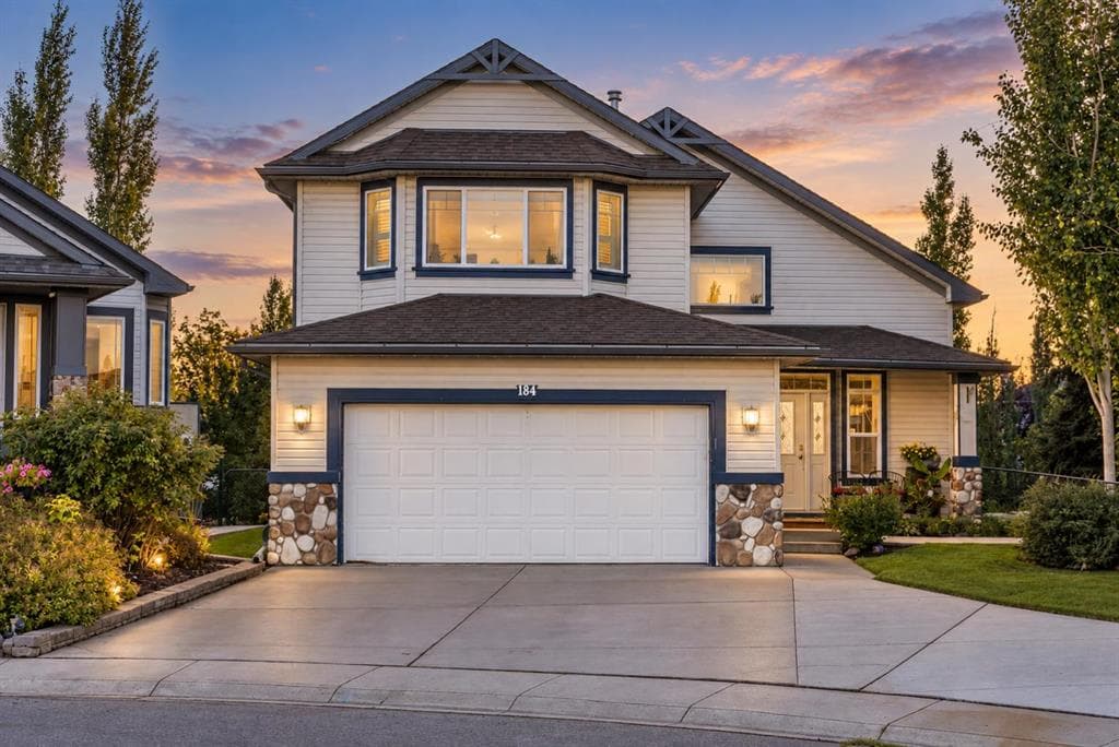 4-bed Detached for sale at 184 Cove Crescent, Chestermere