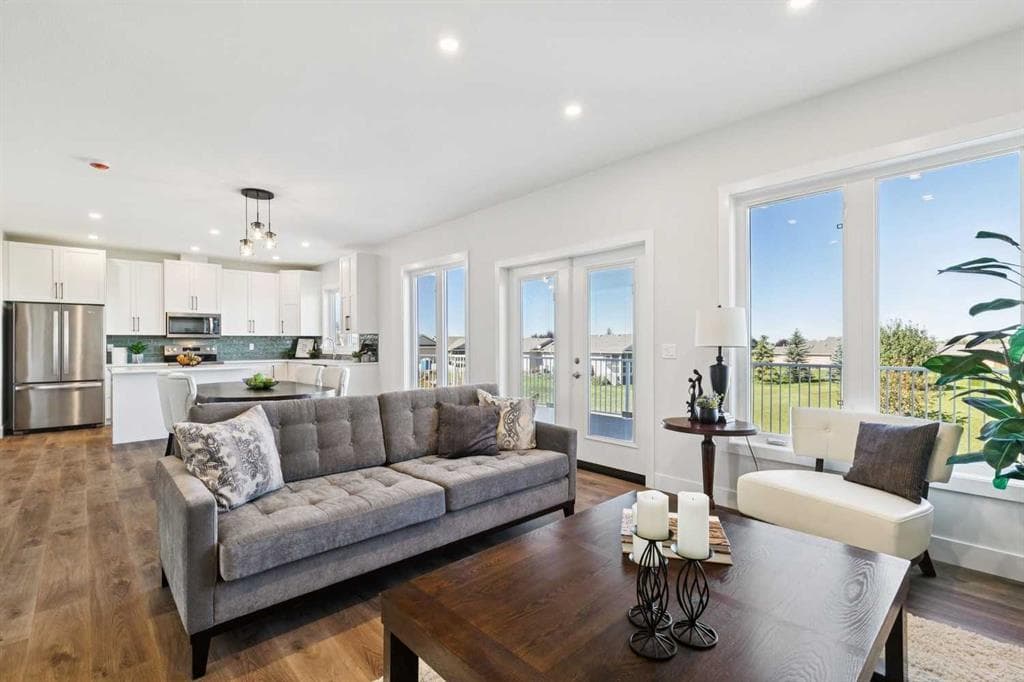 3-bed Detached for sale at 714 Fairways Drive, Vulcan
