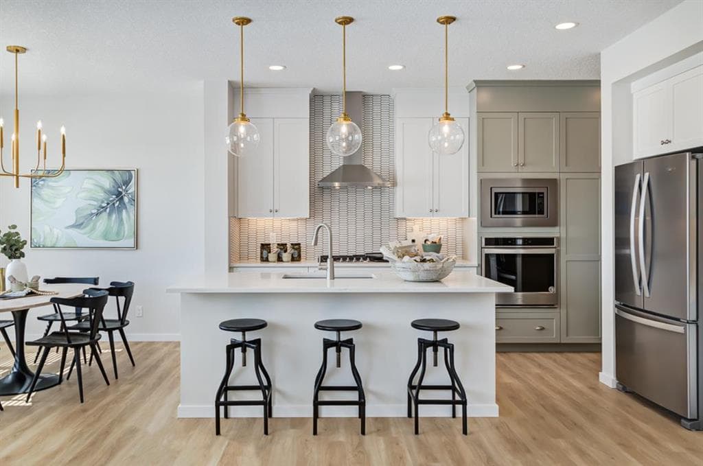 5-bed Detached for sale at 79 Creekside Rise SW, Calgary