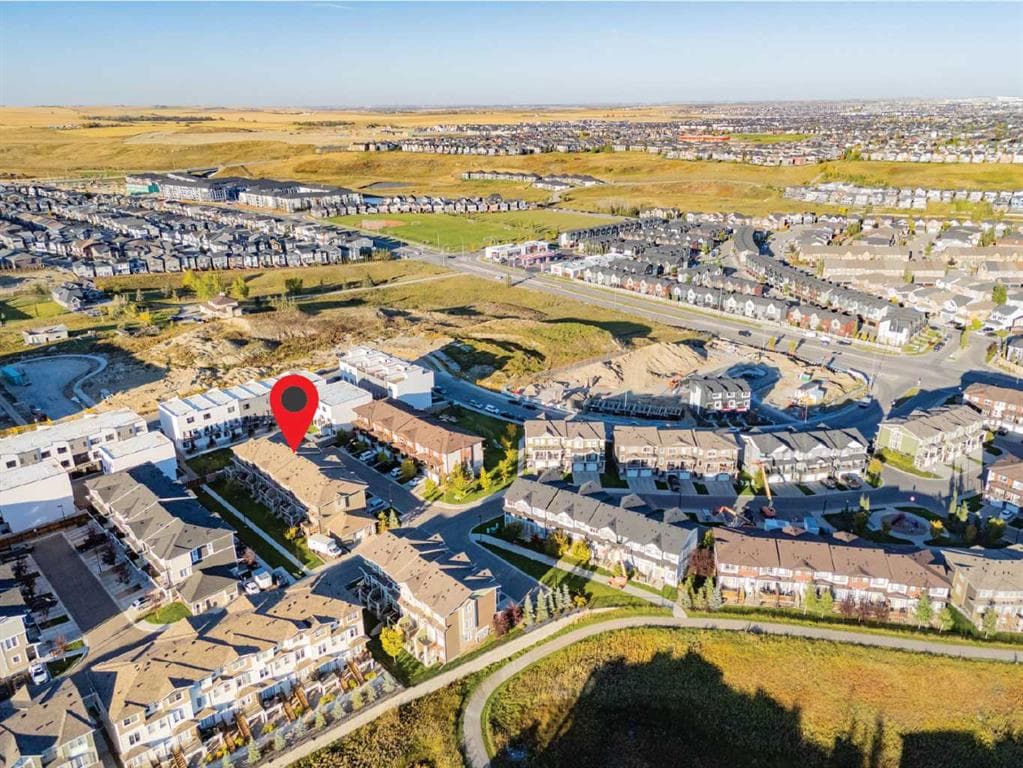 3-bed Townhouse for sale at 530 Sage Hill Grove NW, Calgary