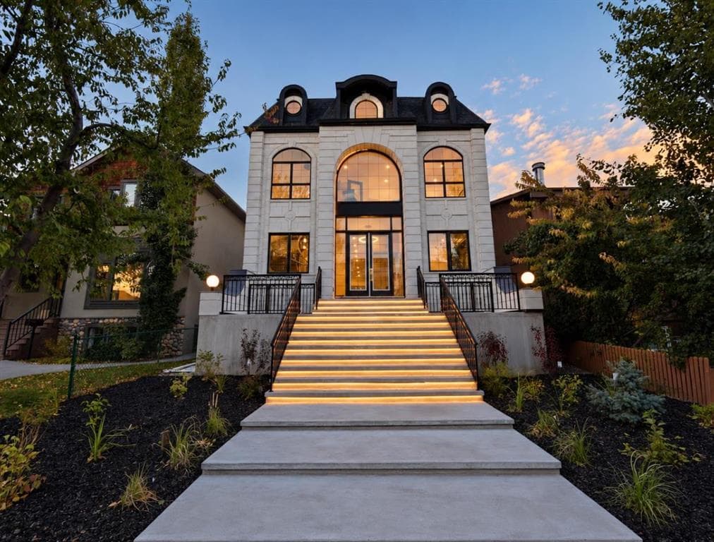 4-bed Detached for sale at 1910 Broadview Road NW, Calgary
