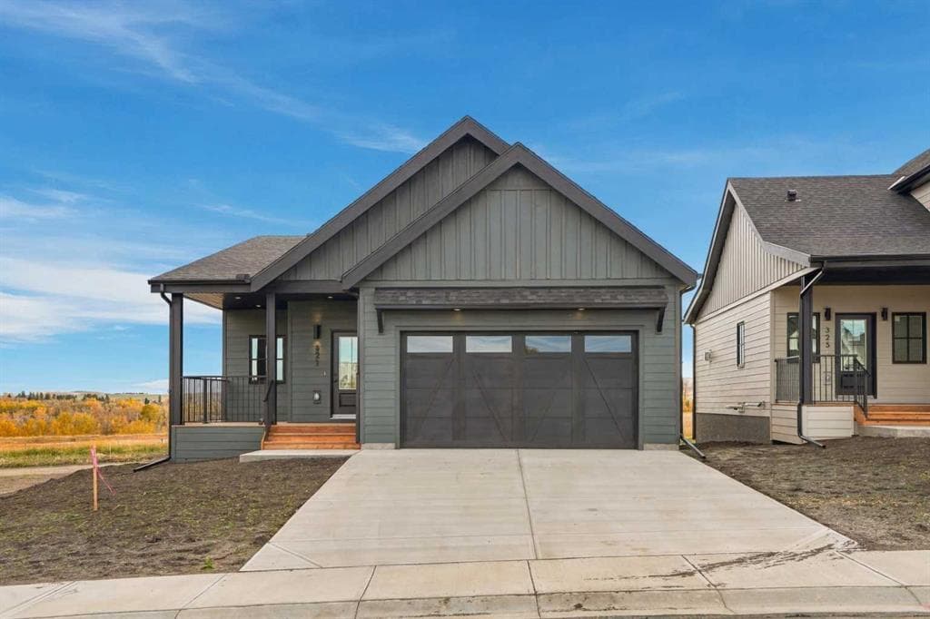 3-bed Detached for sale at 321 Flare Avenue, Diamond Valley
