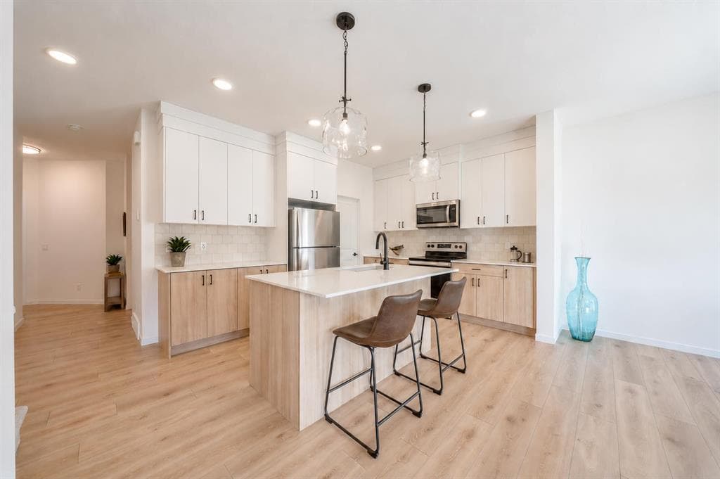3-bed Detached for sale at 115 Fireside Street, Cochrane