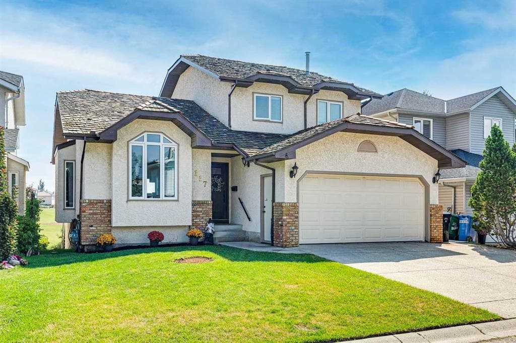 5-bed Detached for sale at 117 Hawkbury Close NW, Calgary
