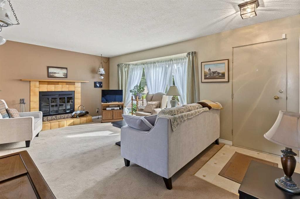 4-bed Detached for sale at 148 Marwood Circle NE, Calgary