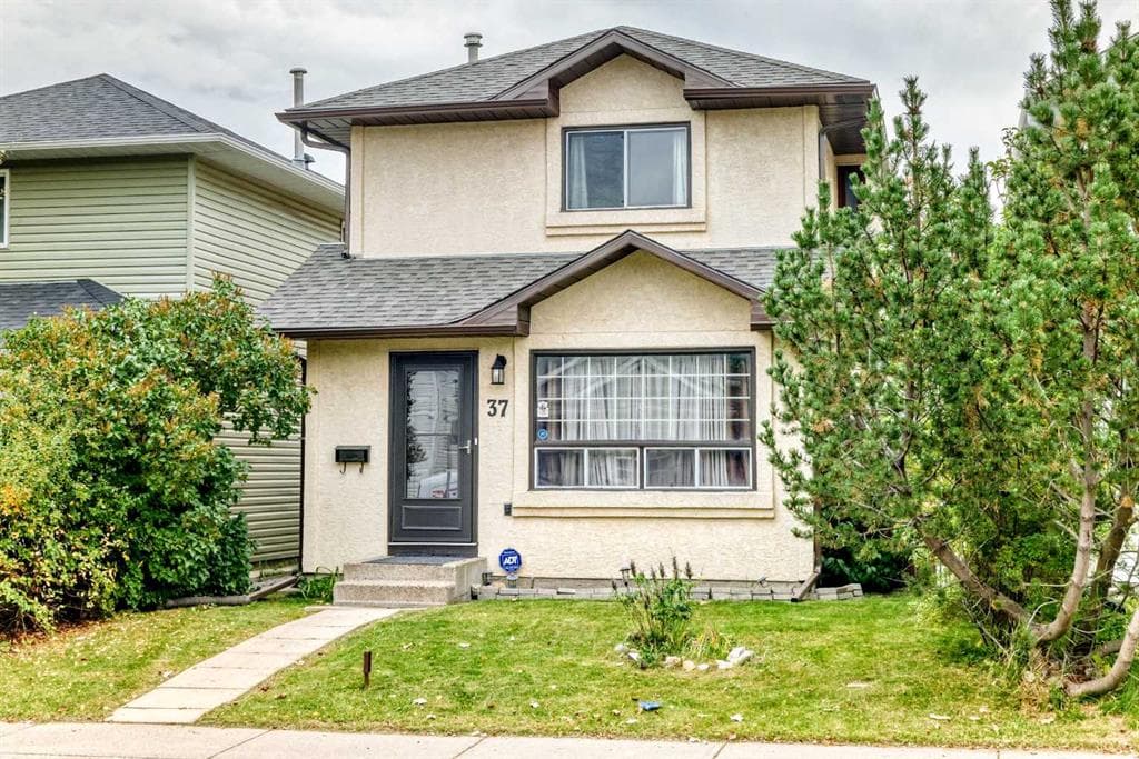 4-bed Detached for sale at 37 Martinridge Way NE, Calgary