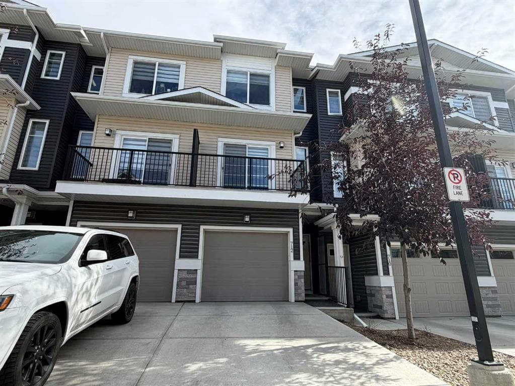4-bed Townhouse for sale at 712 Sage Hill Grove NW, Calgary