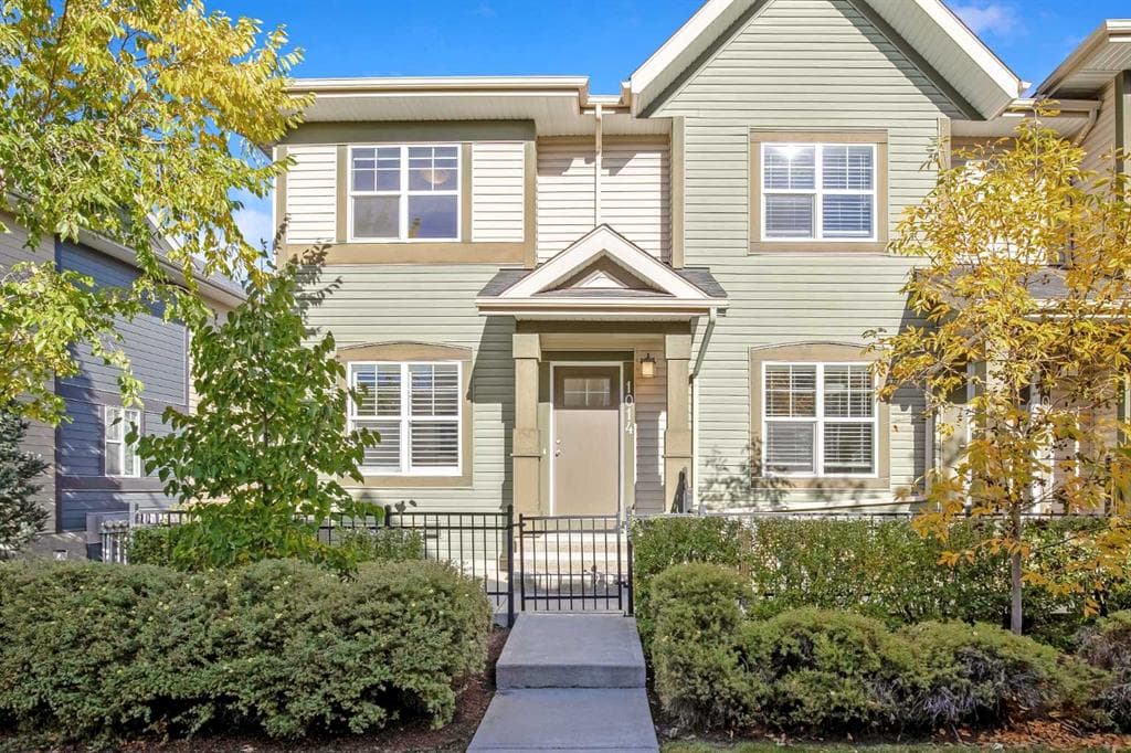 3-bed Townhouse for sale at 1014 Mckenzie Towne Villas SE, Calgary