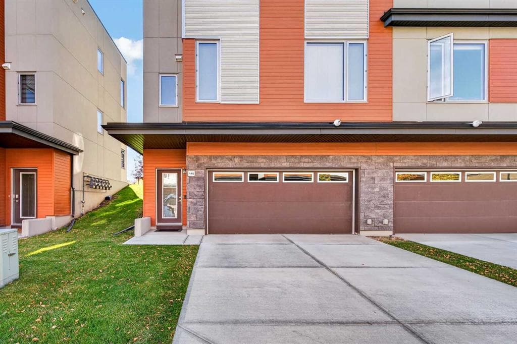 3-bed Townhouse for sale at 145 Shawnee Common SW, Calgary