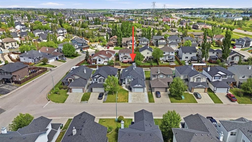 3-bed Detached for sale at 209 Oakmere Close, Chestermere
