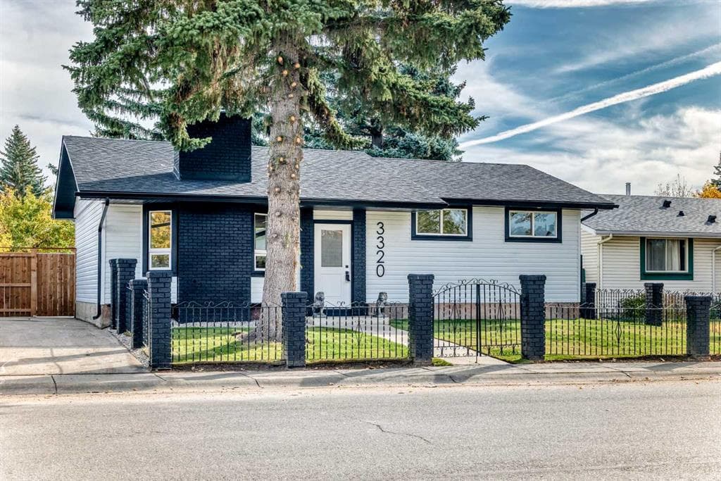 5-bed Detached for sale at 3320 60 Street NE, Calgary