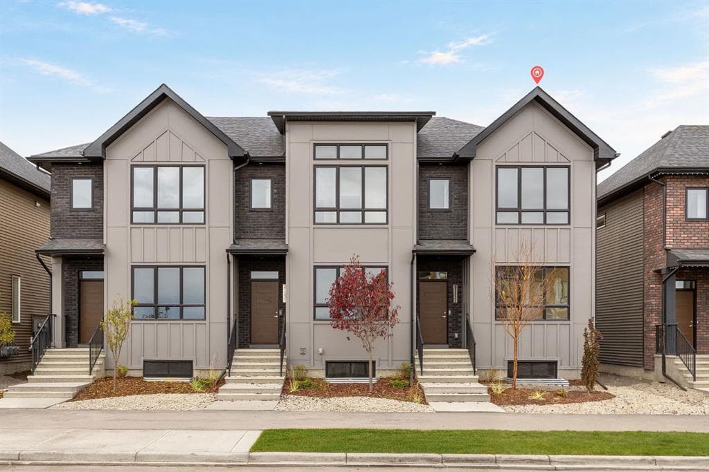 3-bed Townhouse for sale at 21527 Sheriff King Street SW, Calgary