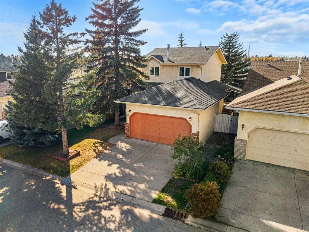 54 Deerview Terrace SE — photo 1