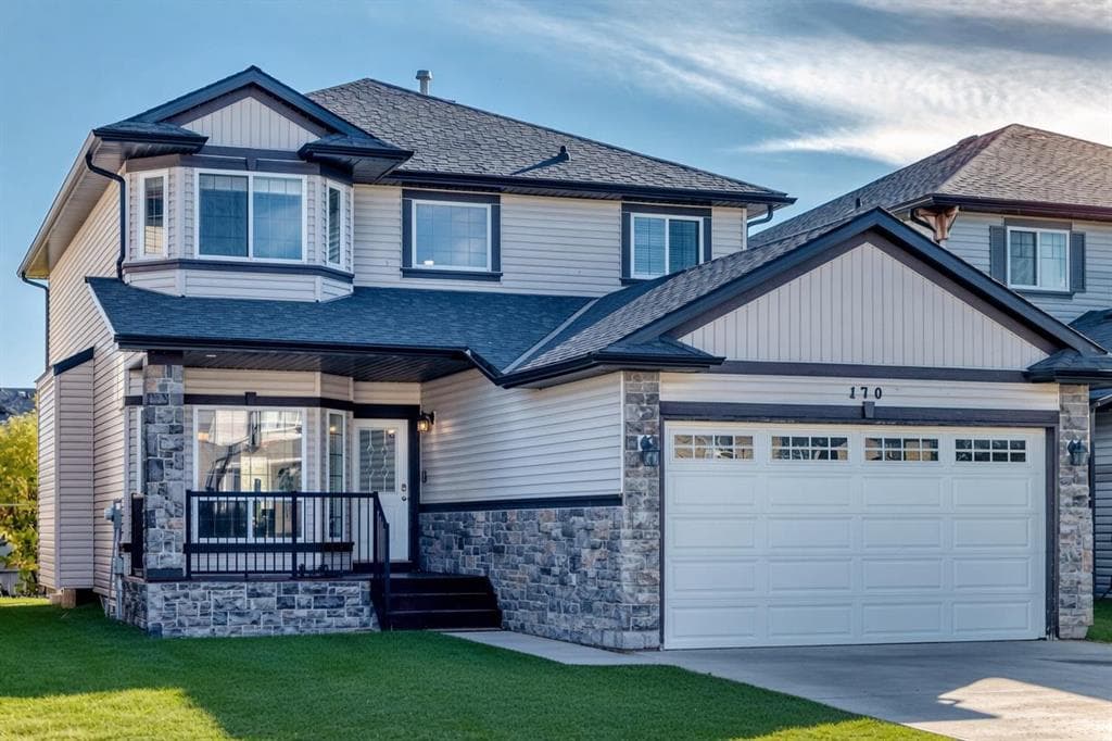 4-bed Detached for sale at 170 Canals Circle SW, Airdrie