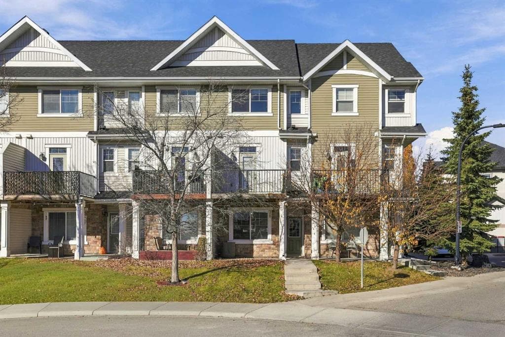 2-bed Townhouse for sale at 78 New Brighton Landing SE, Calgary