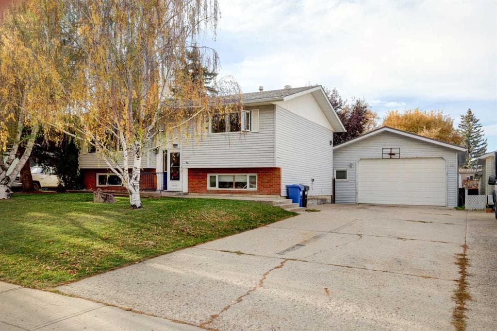 3-bed Detached for sale at 2314 26 Street, Nanton