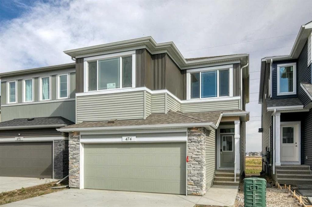 3-bed Detached for sale at 474 Hotchkiss Manor SE, Calgary
