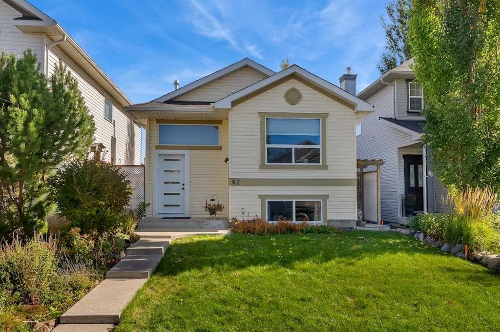 3-bed Detached for sale at 82 Bridleridge Road SW, Calgary