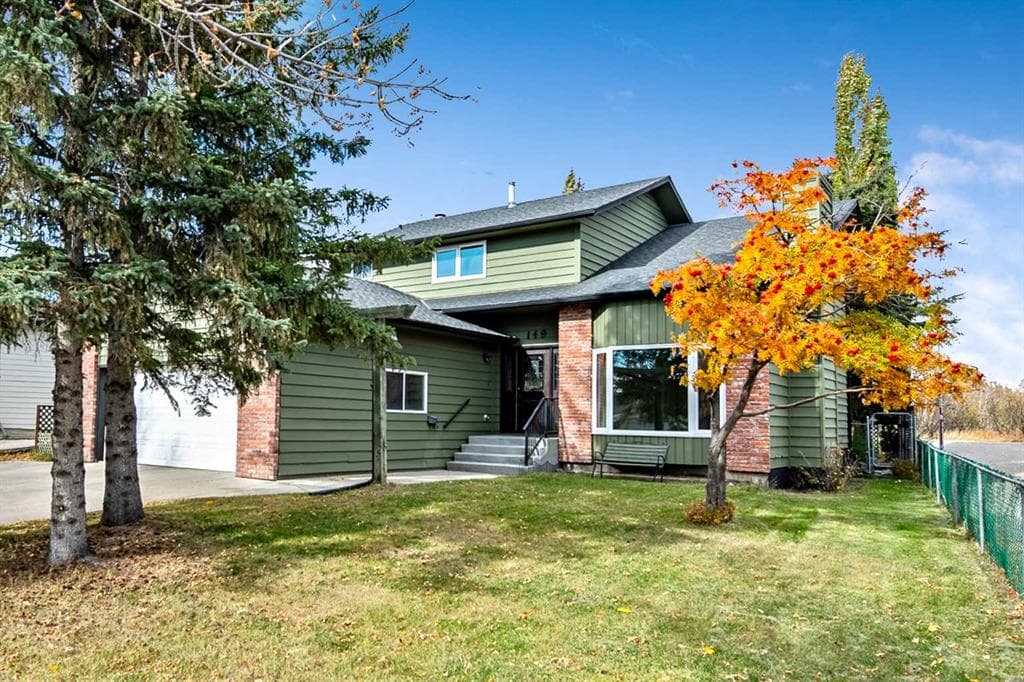 4-bed Detached for sale at 149 WOODHAVEN Drive, Okotoks