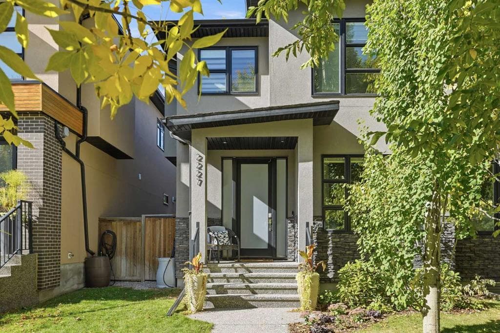 4-bed Semi-detached for sale at 2227 26 Street SW, Calgary